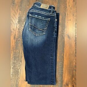 Women’s BKE “Stella” slim fit low rise jeans. Size 24x33 1/2.